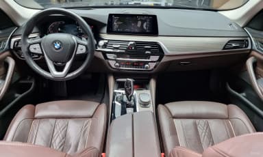 5 Series (G30)