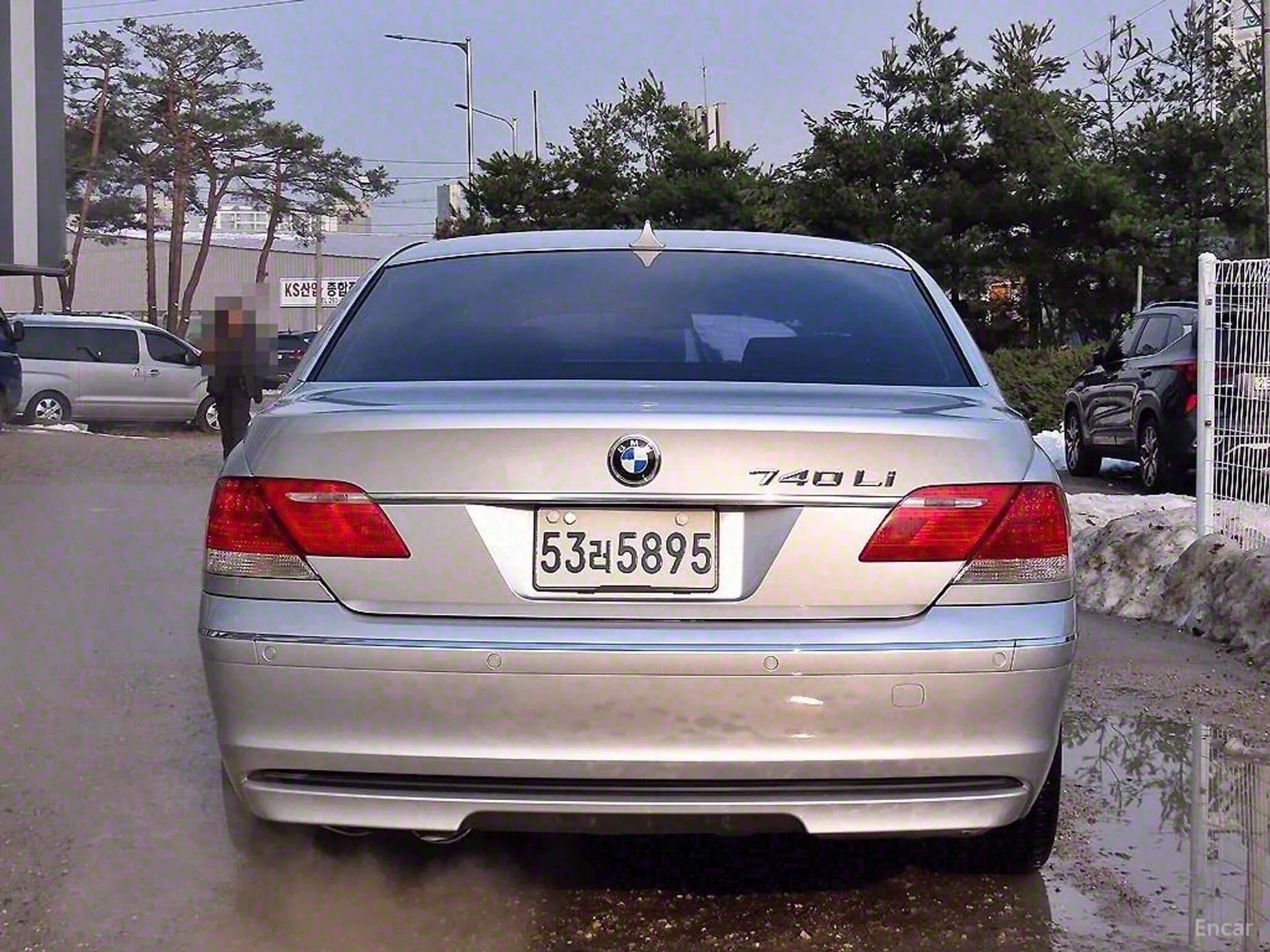7 Series (E65)