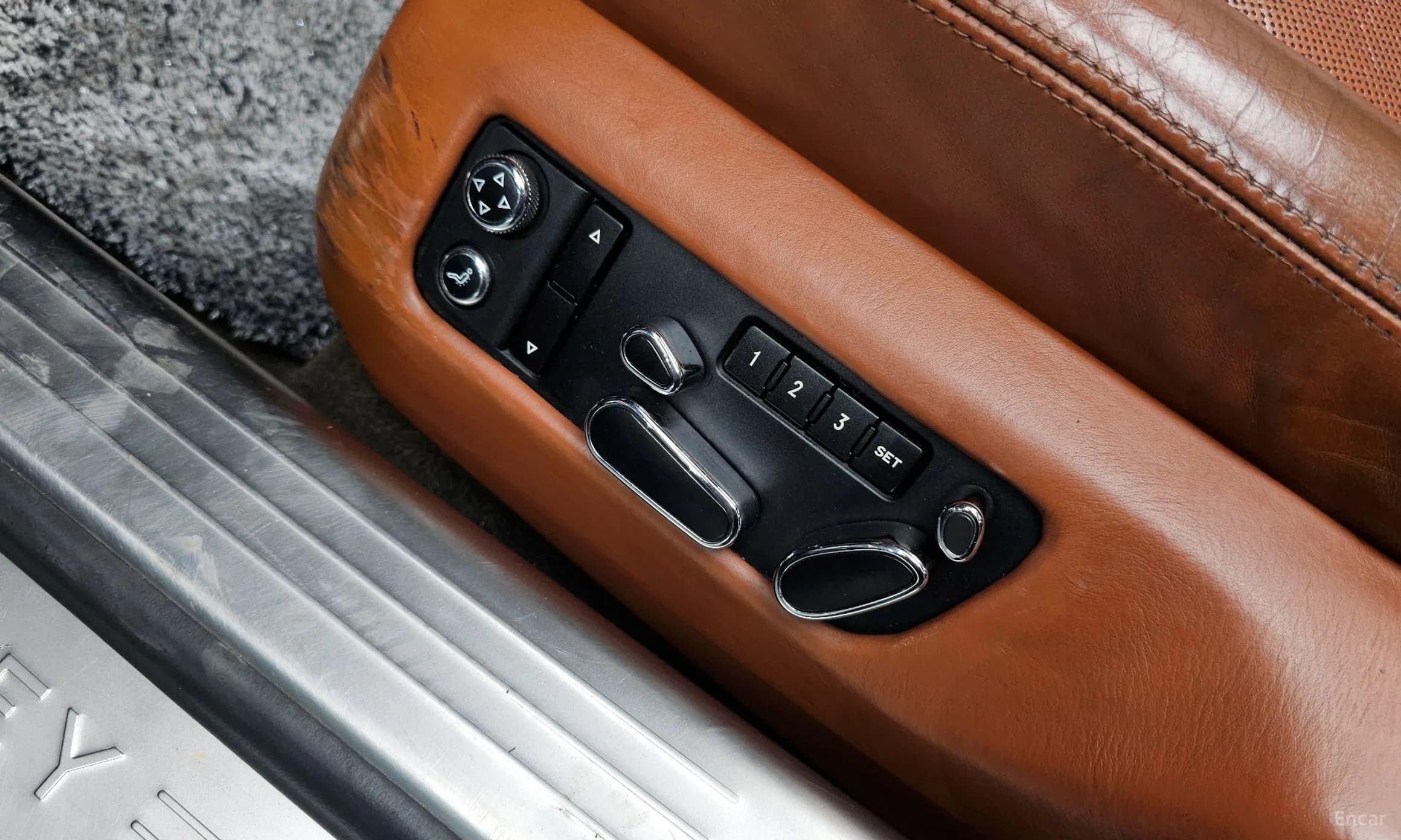 Flying Spur Gen 1