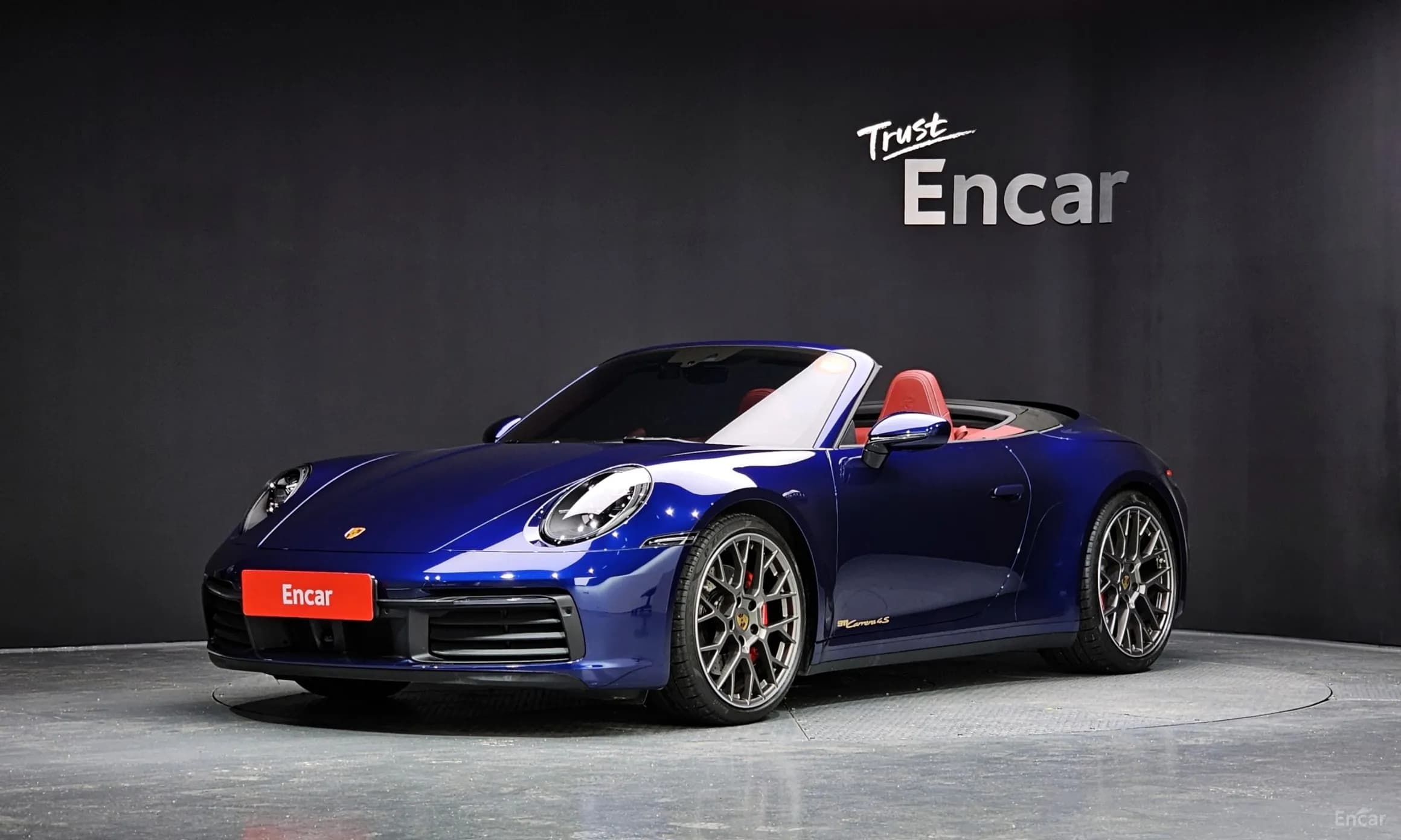 911 (992)