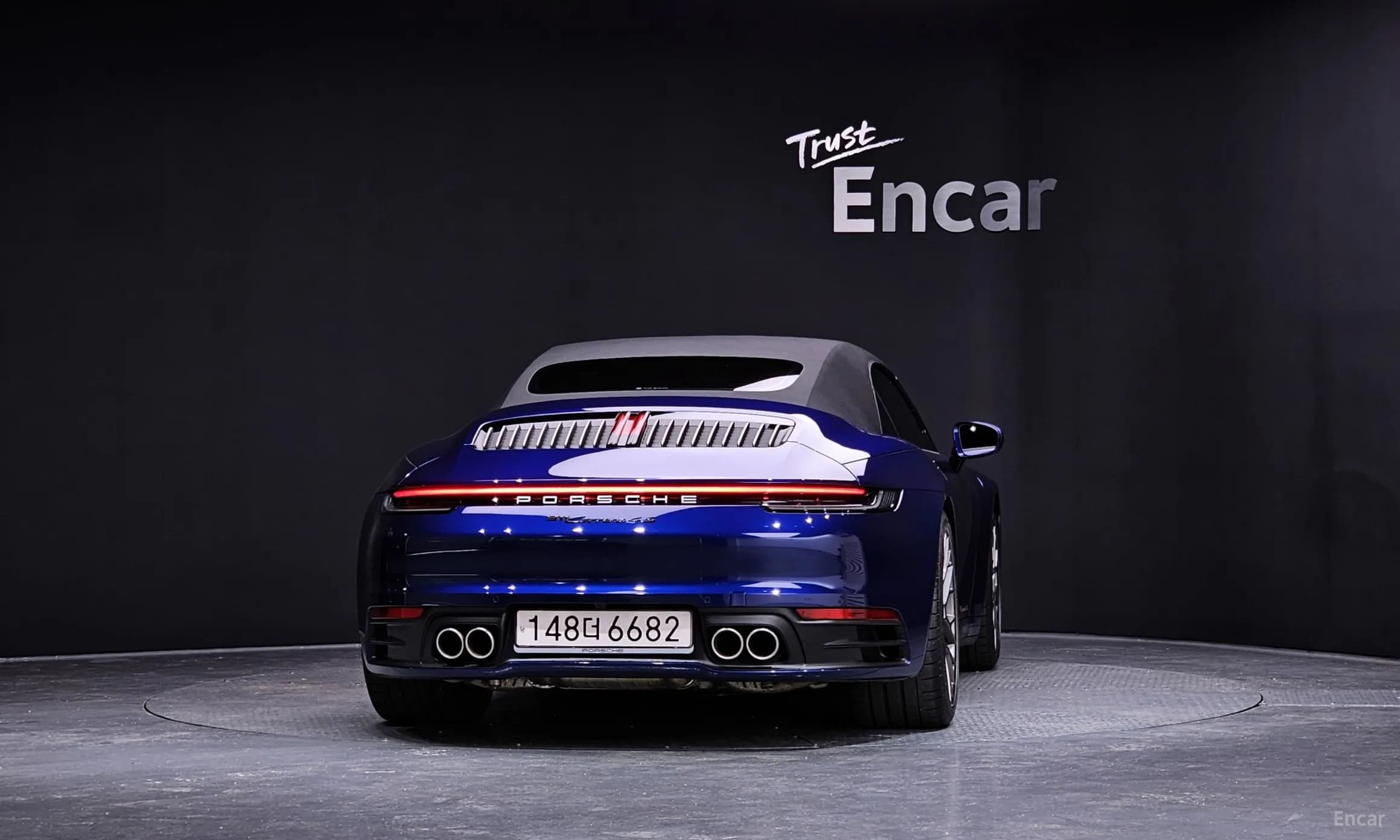 911 (992)
