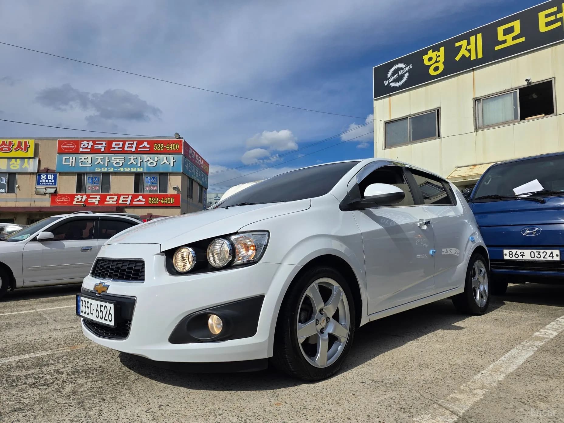 Aveo Hatchback