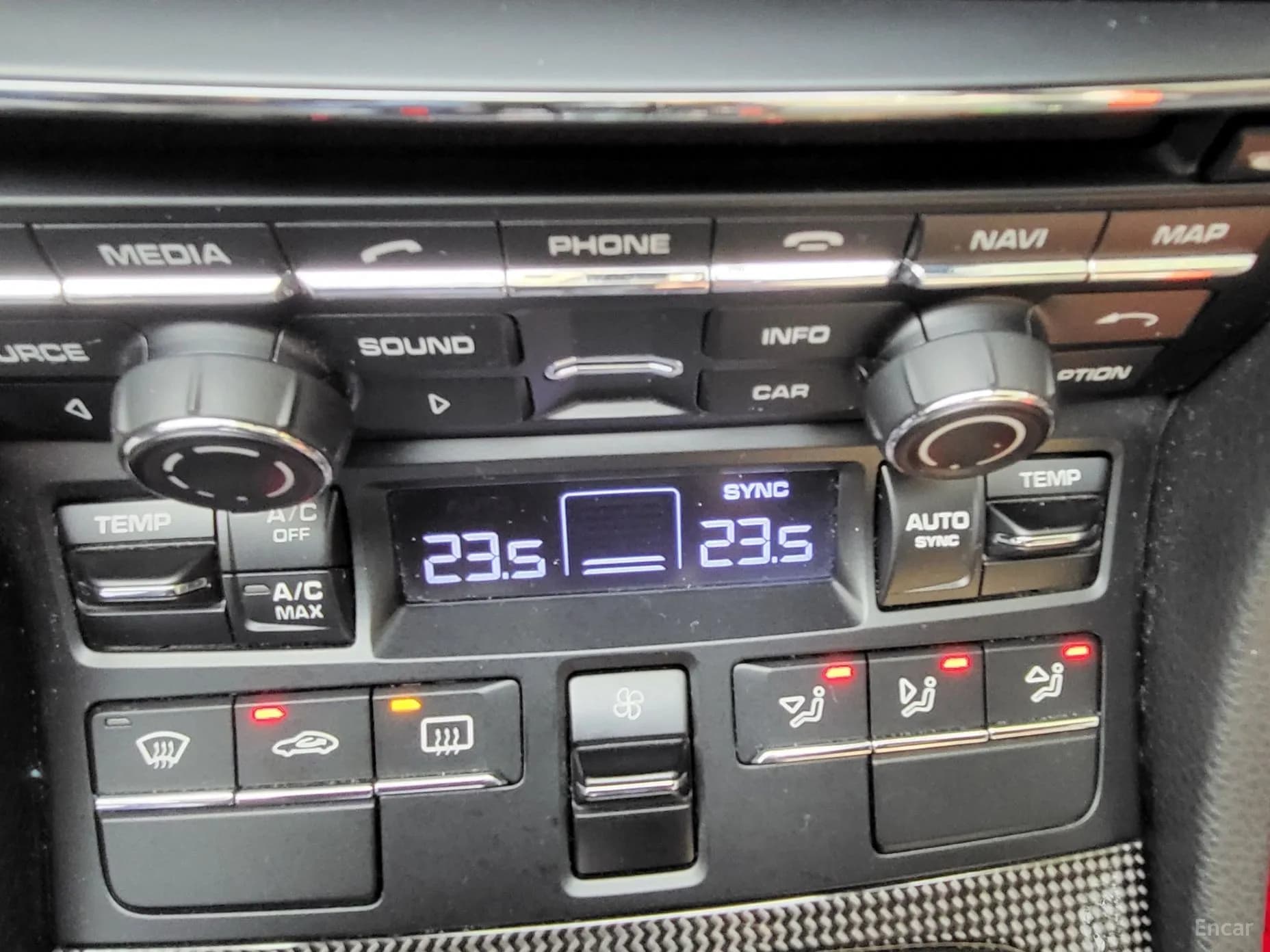910