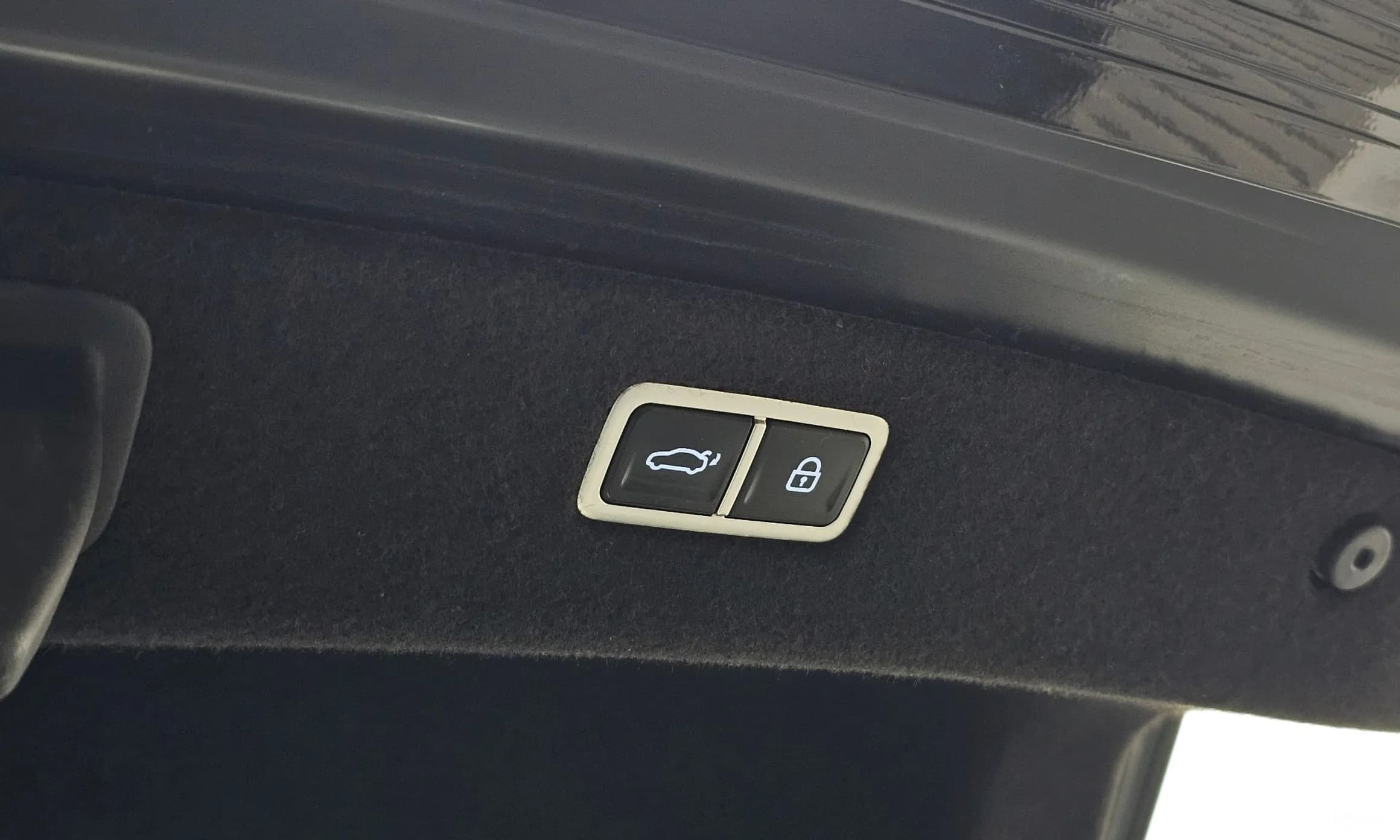 G90 (RS4)