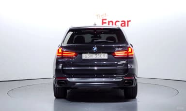 X5 (F15)