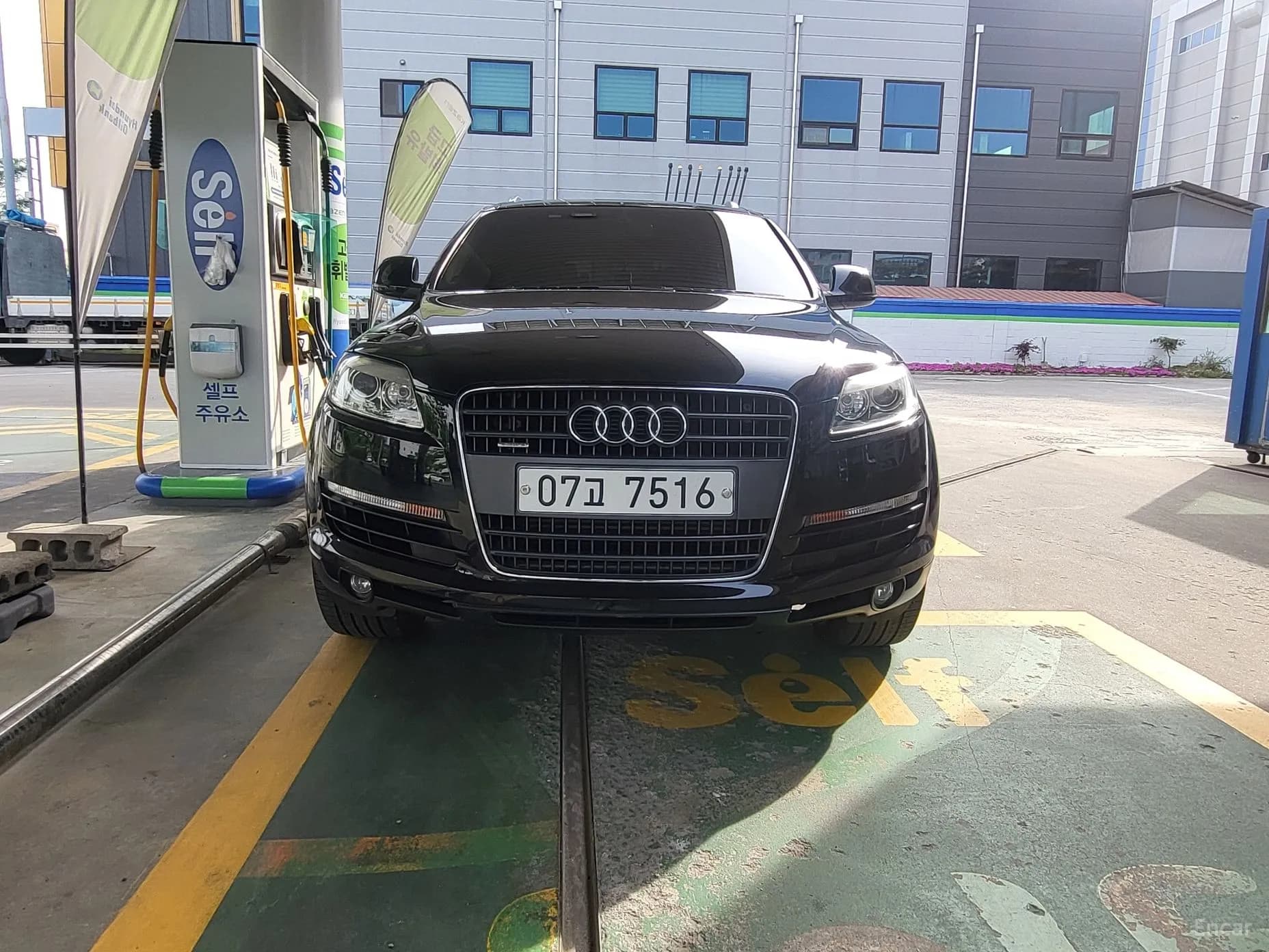 Q7