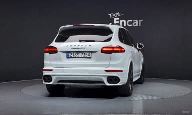New Cayenne