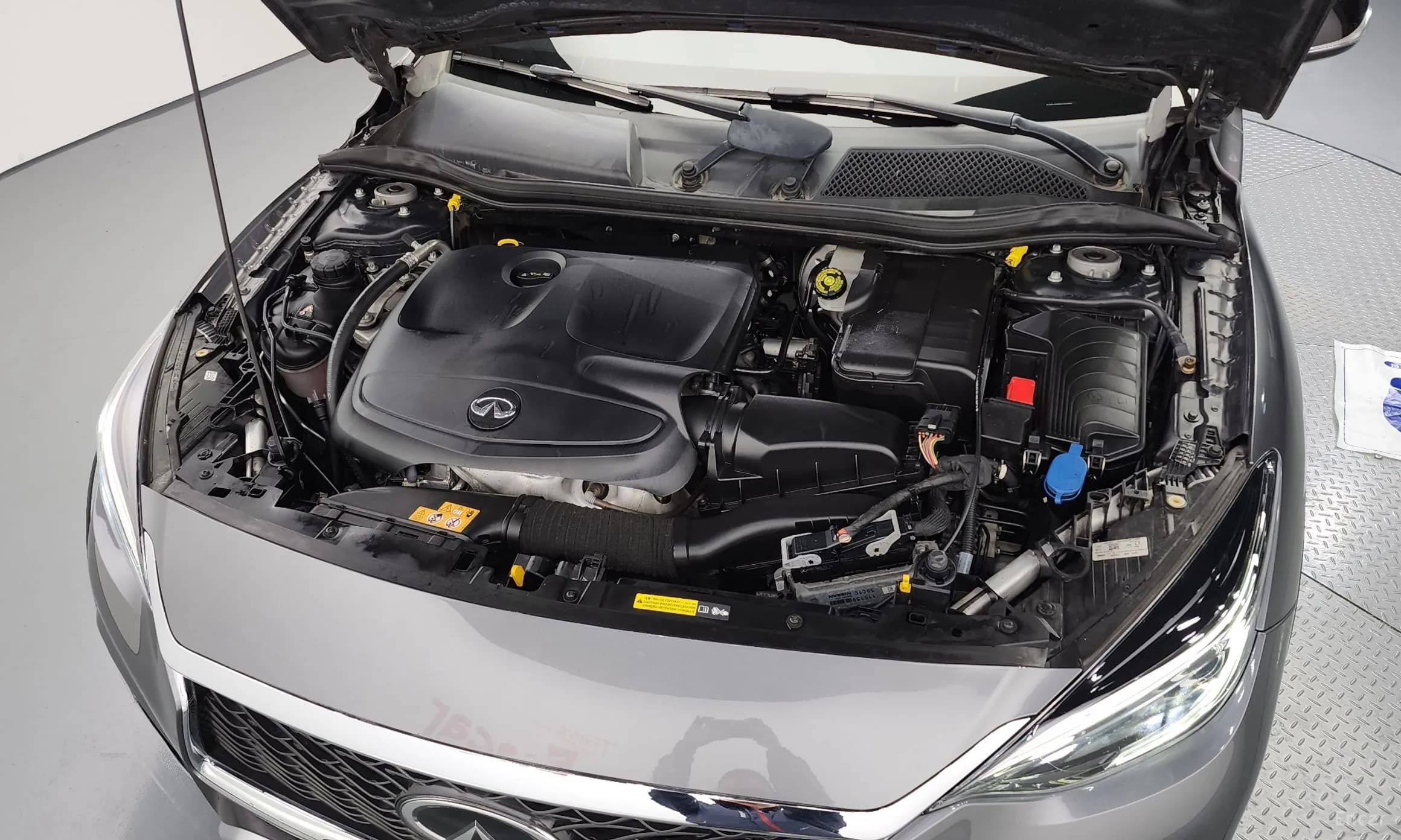 QX30