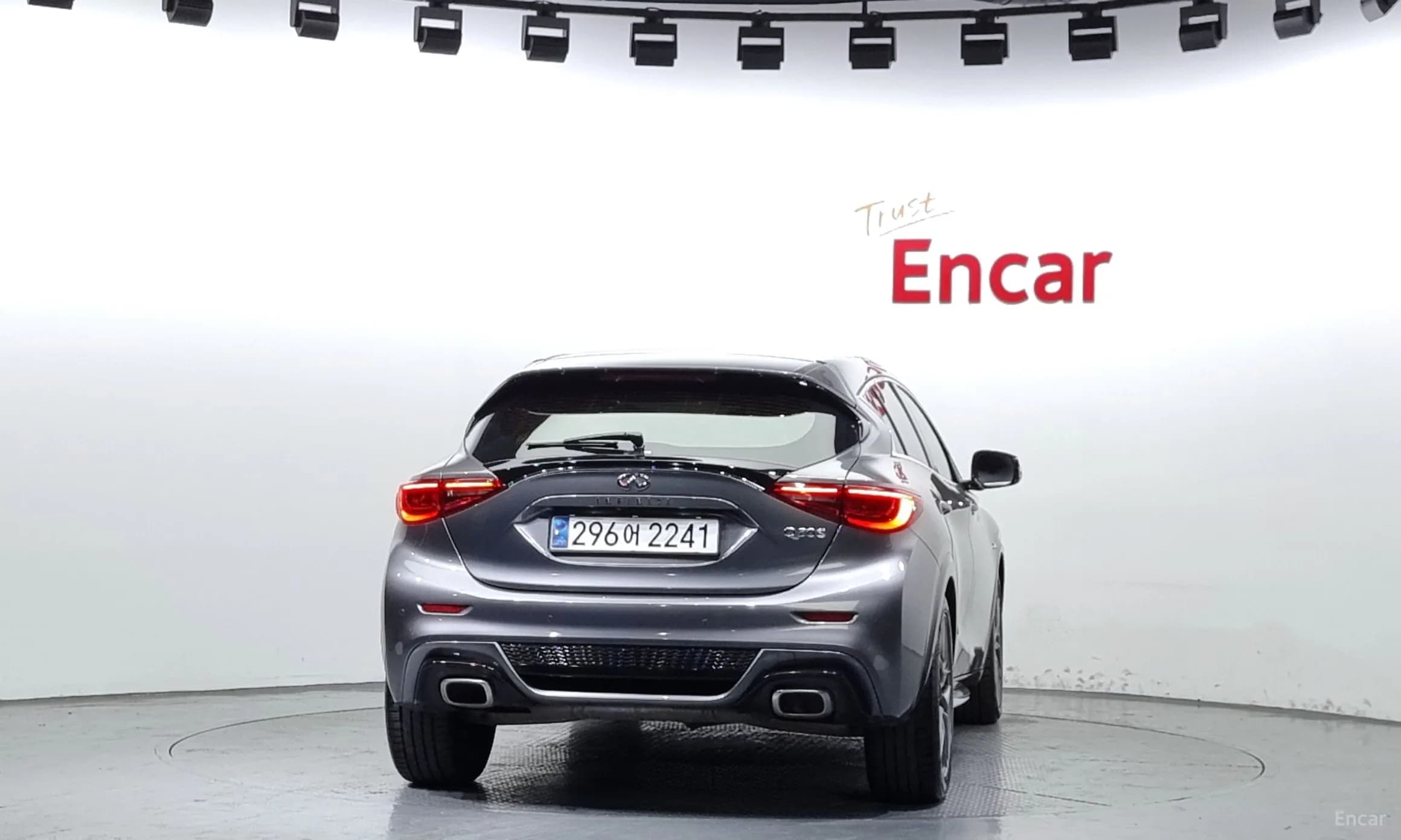 Q30