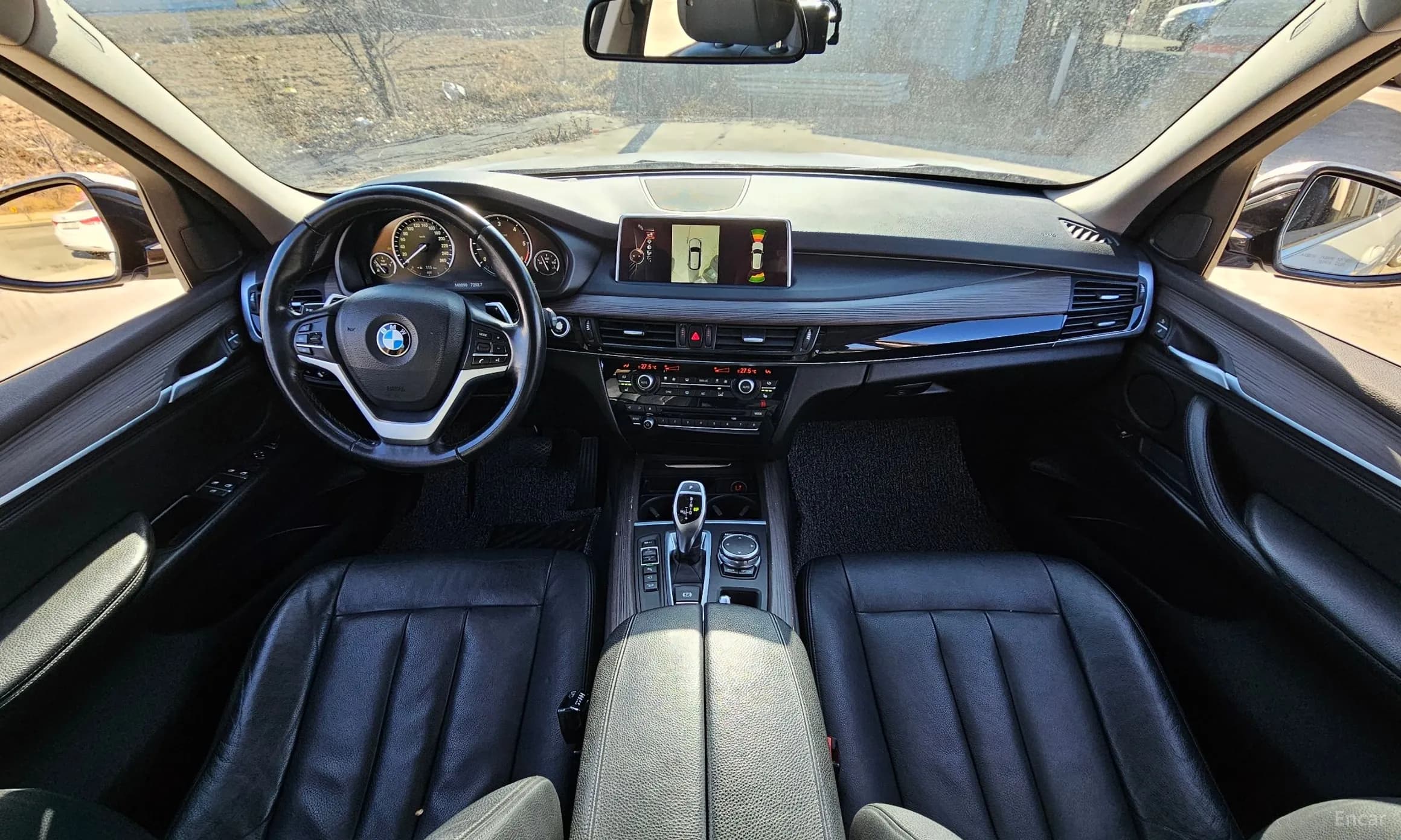 X5 (F15)