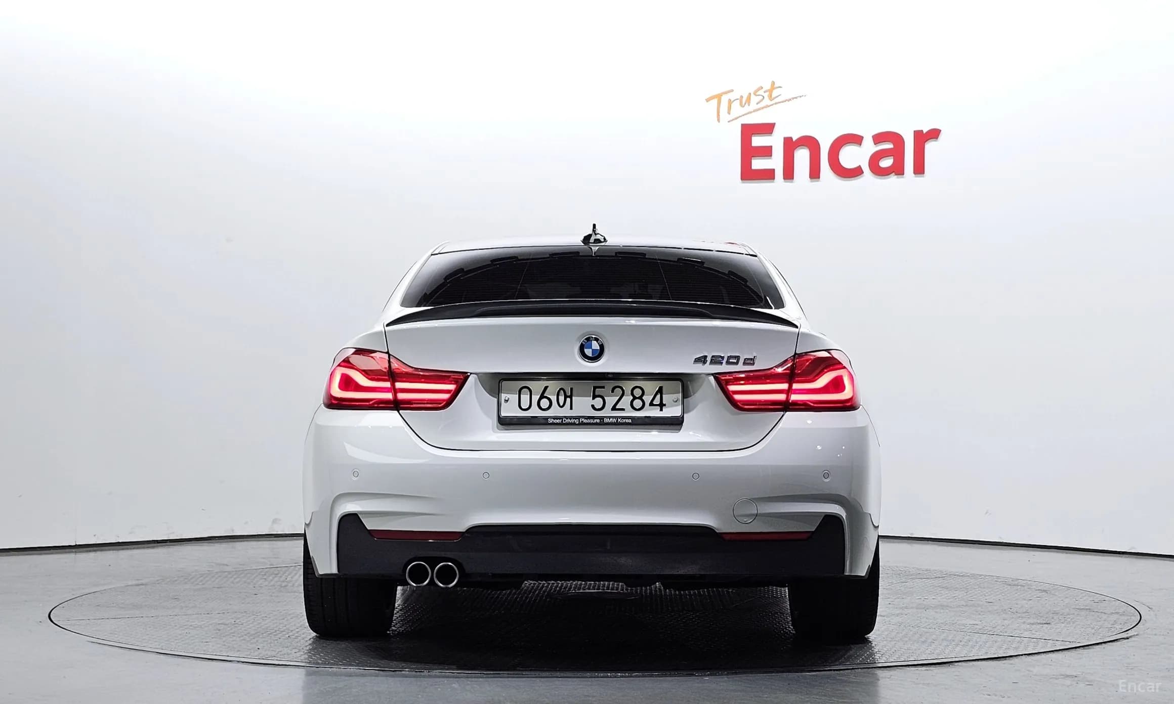 Series 4 (F32)