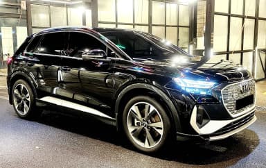 Q4 e-tron (F4)