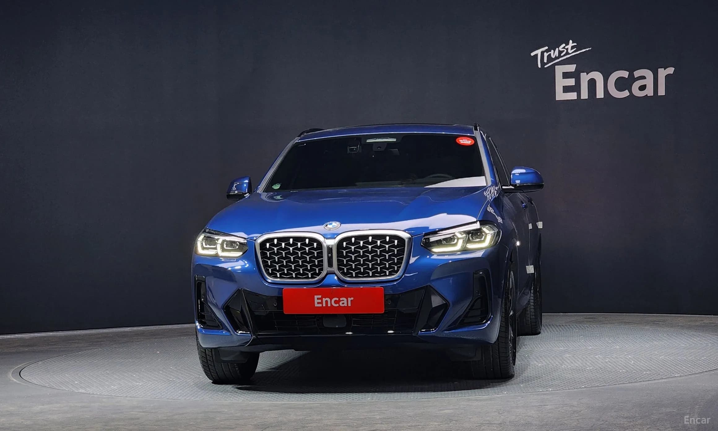 X4 (G02)