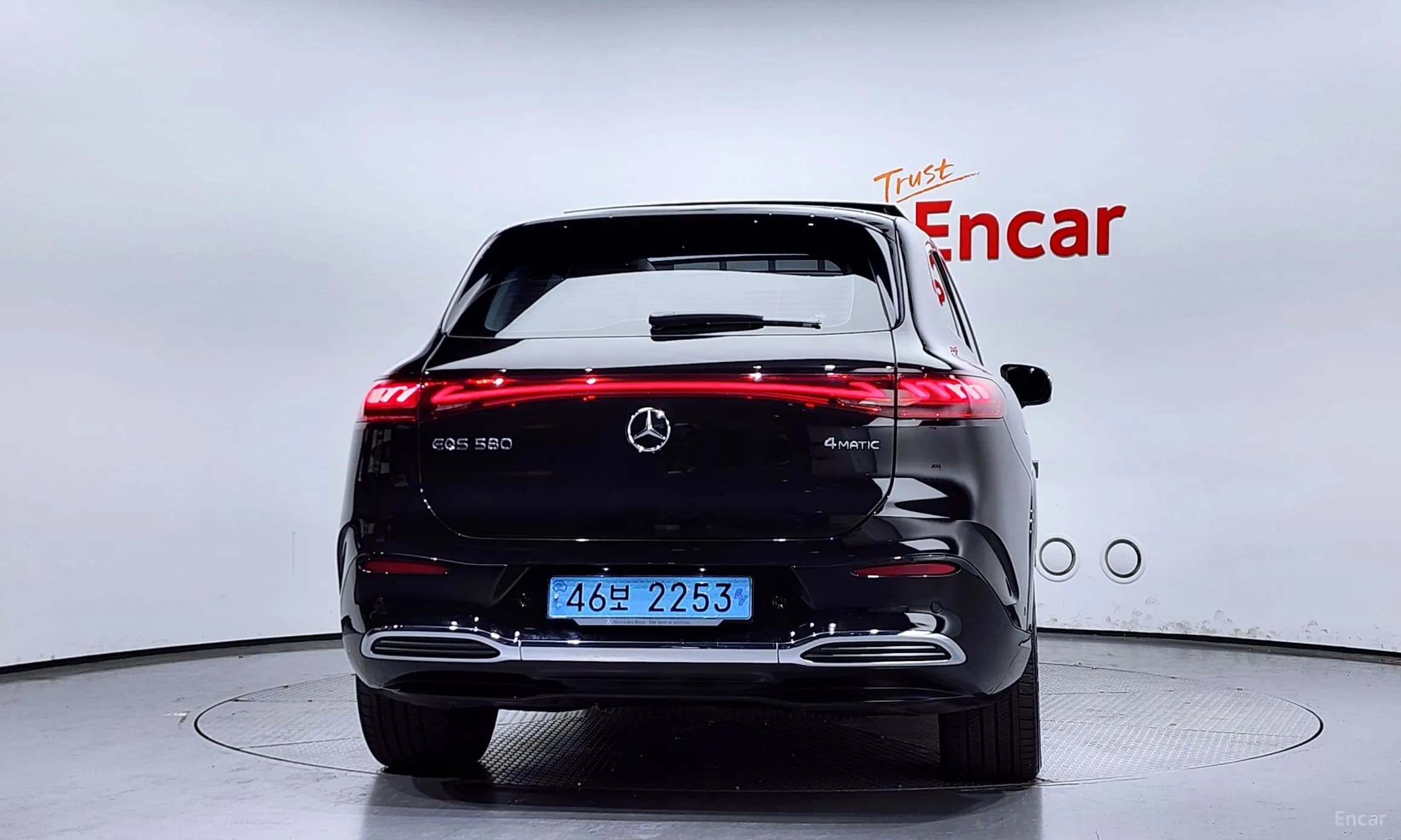 EQS SUV X296