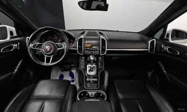 New Cayenne