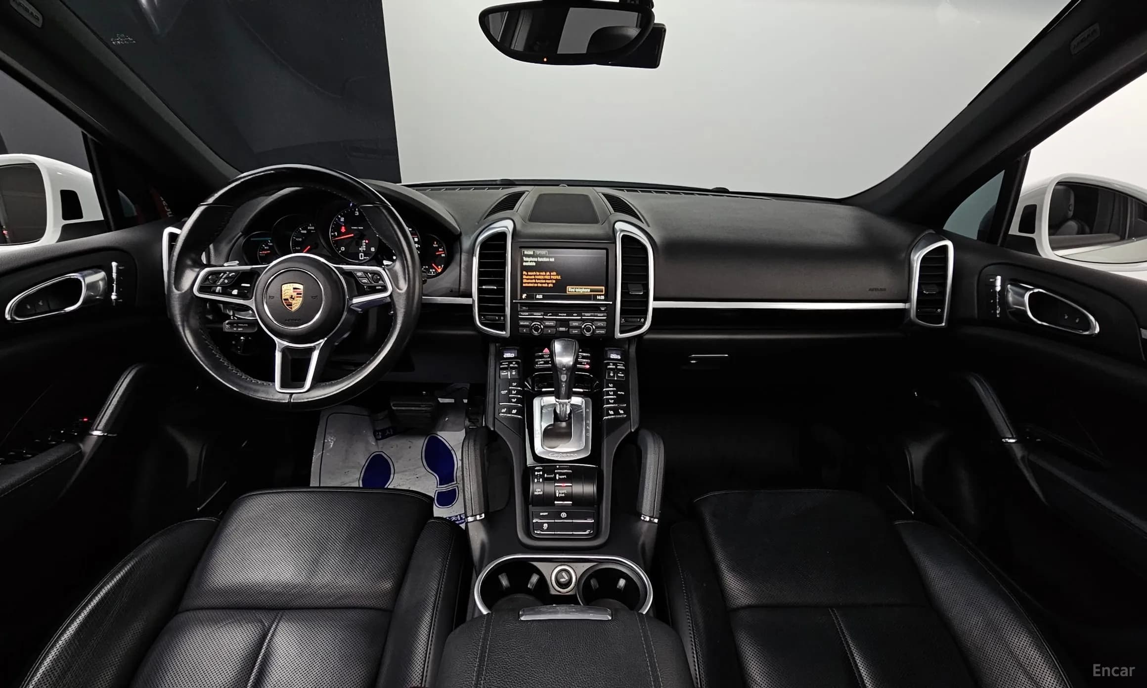 New Cayenne