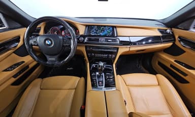 7 Series (F01)