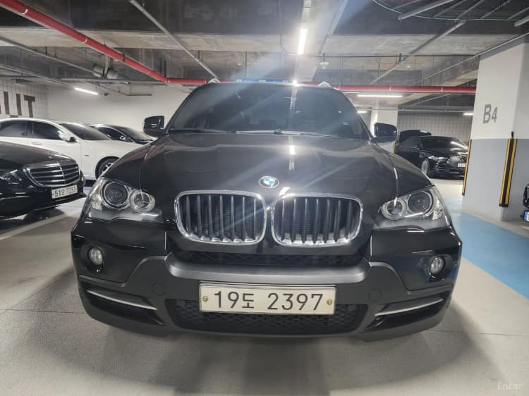 X5 (E70)