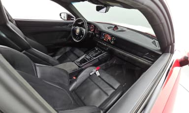 911 (992)