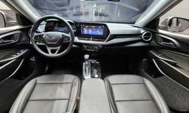 Trax Crossover