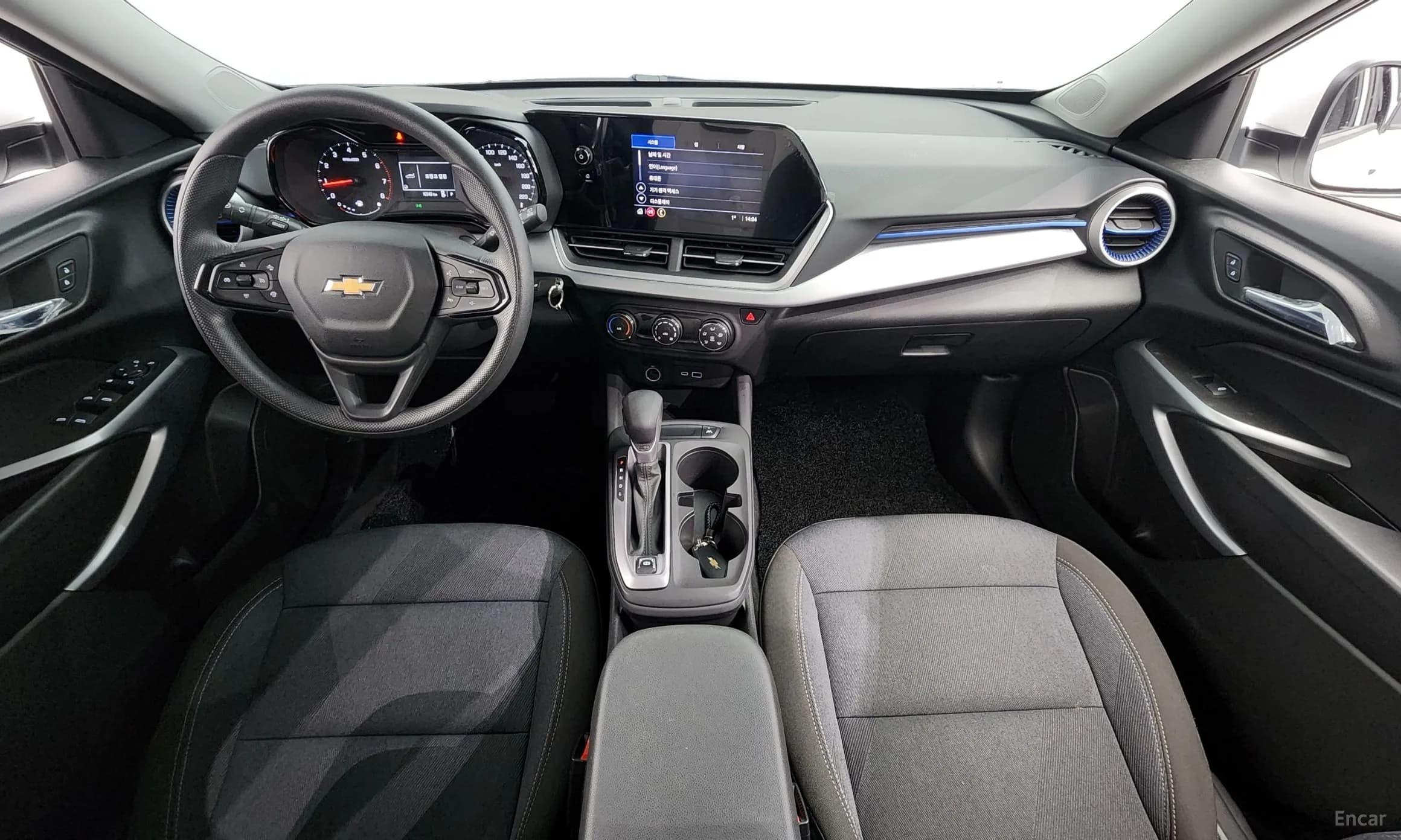 Trax Crossover