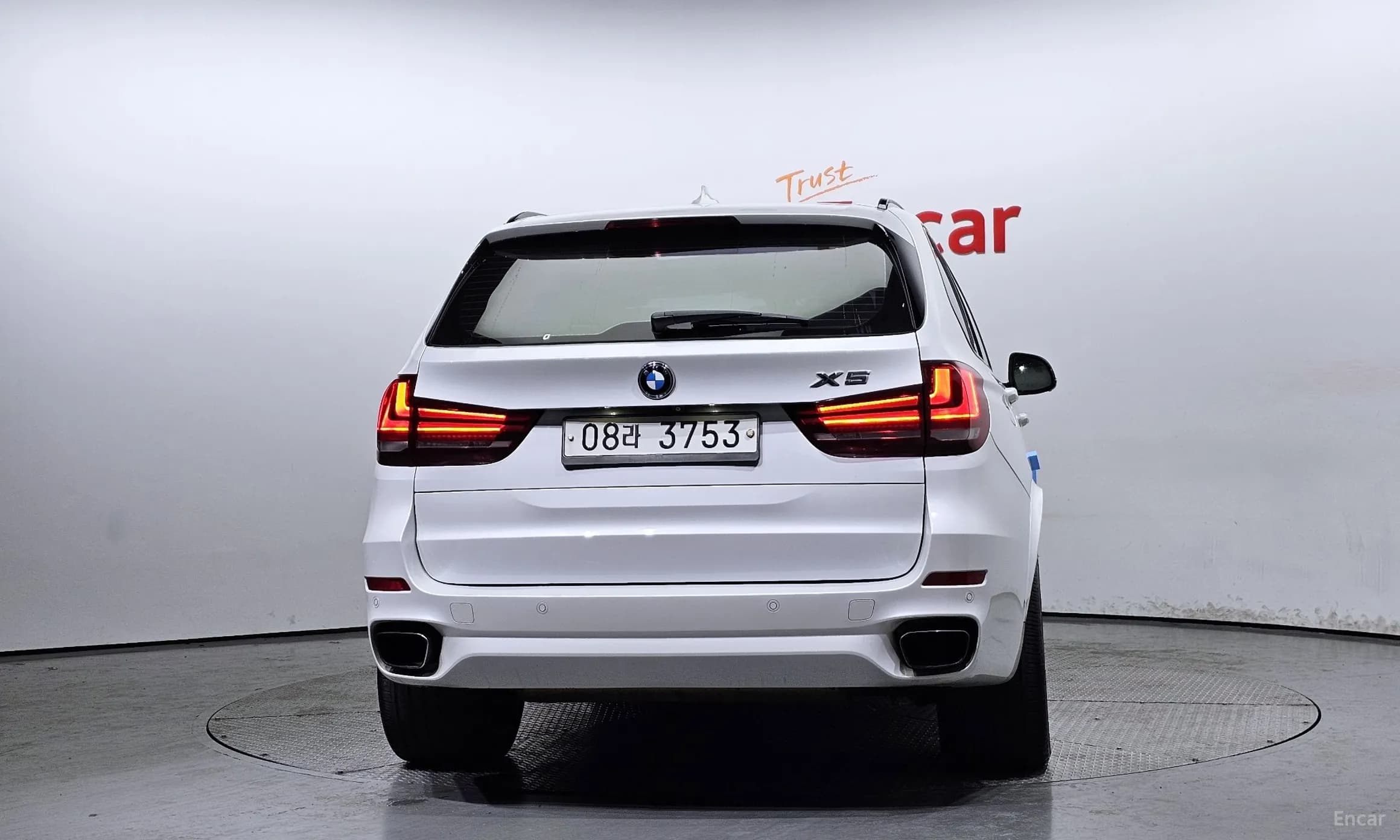 X5 (F15)