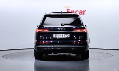 Q7 (4M)