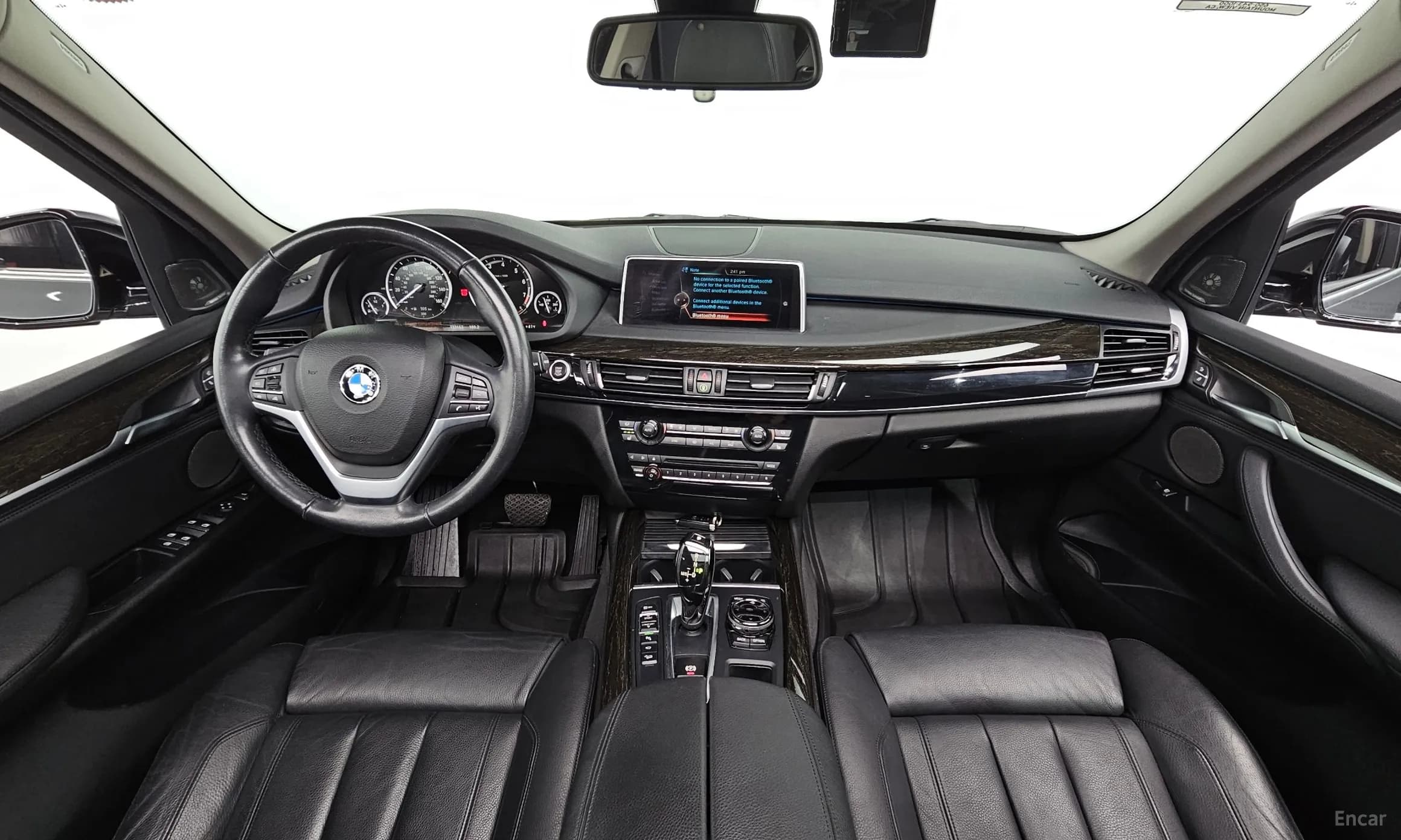 X5 (F15)
