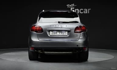 New Cayenne