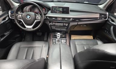 X5 (F15)