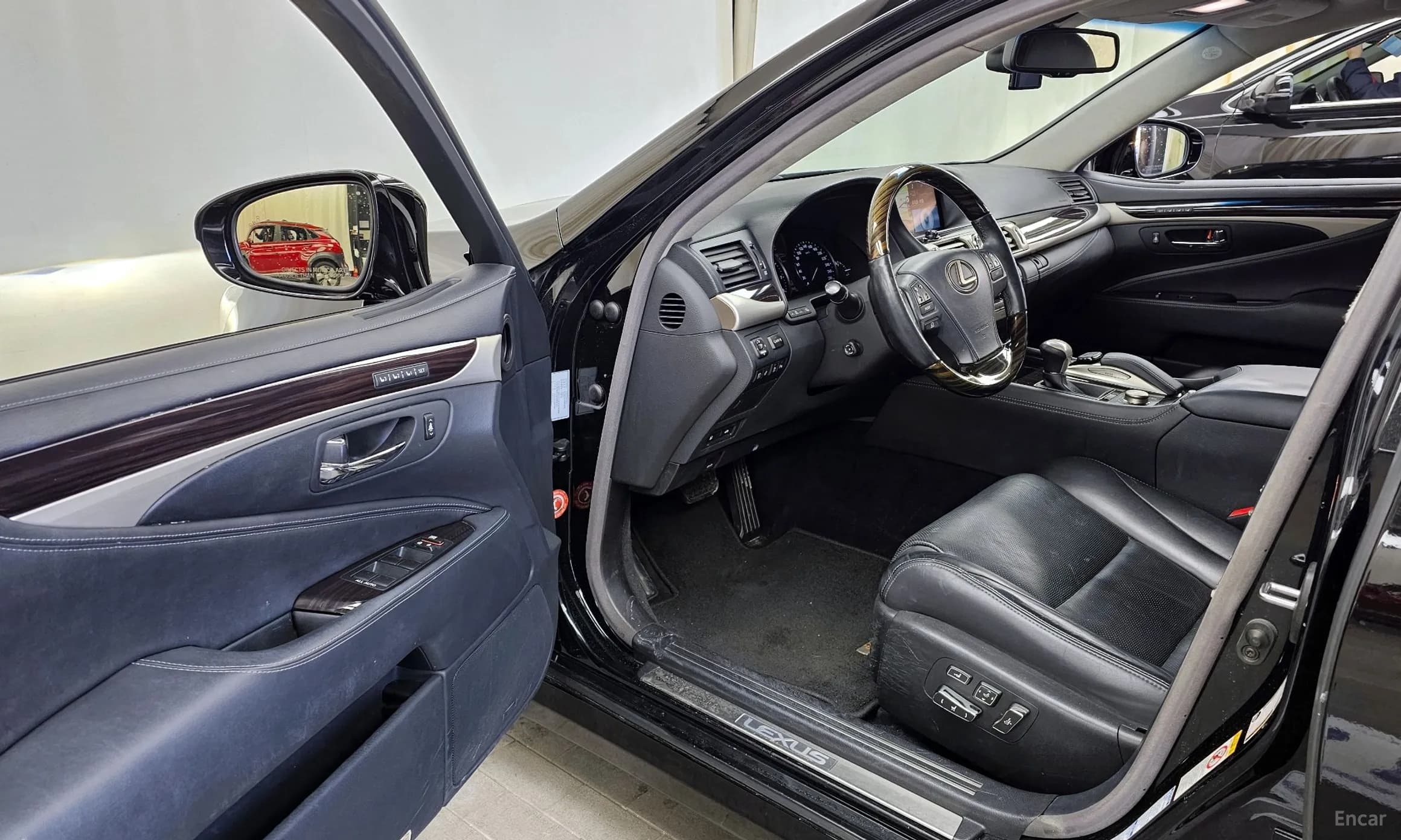 LS460