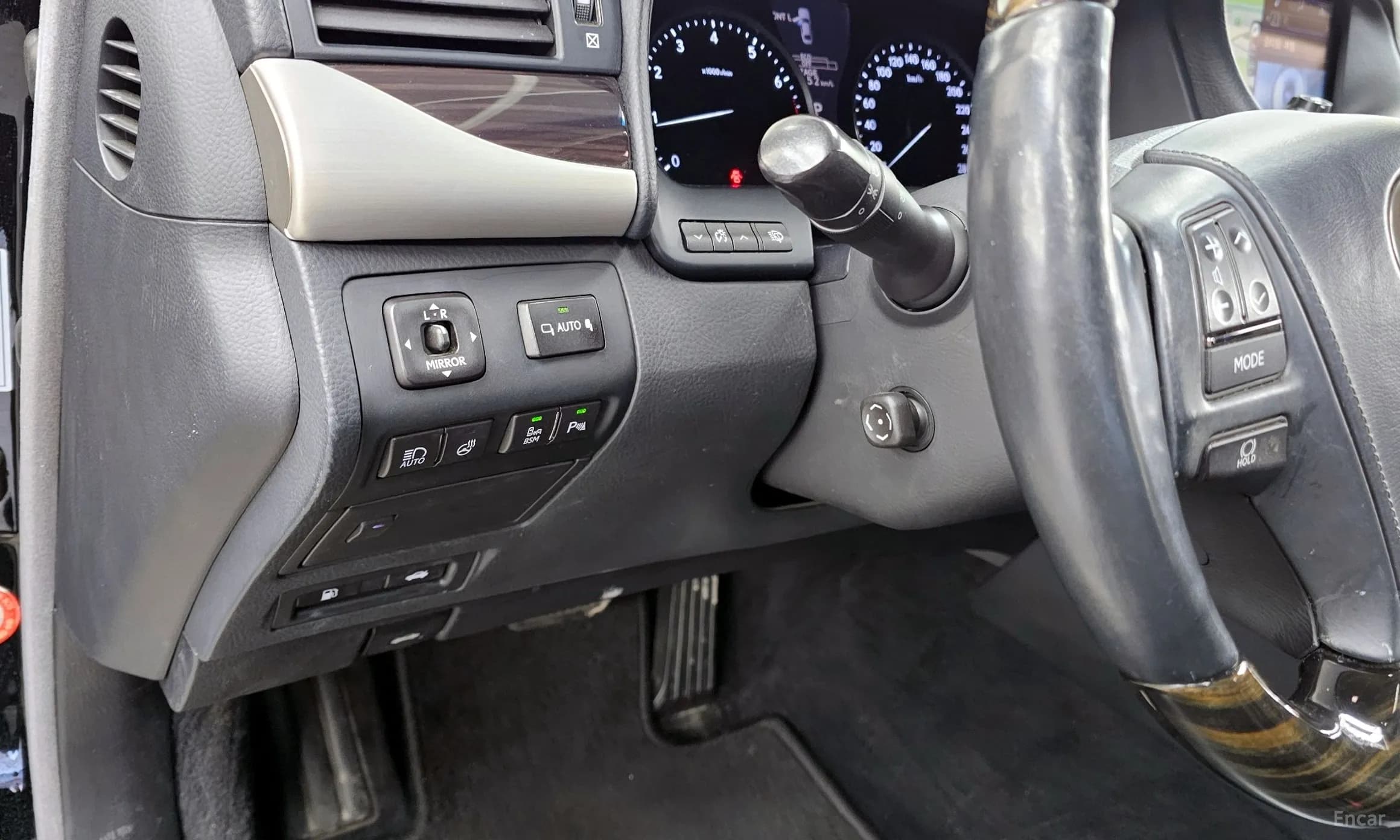 LS460