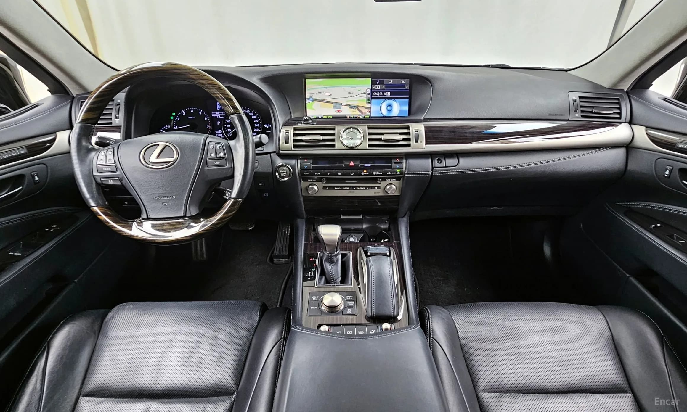 LS460