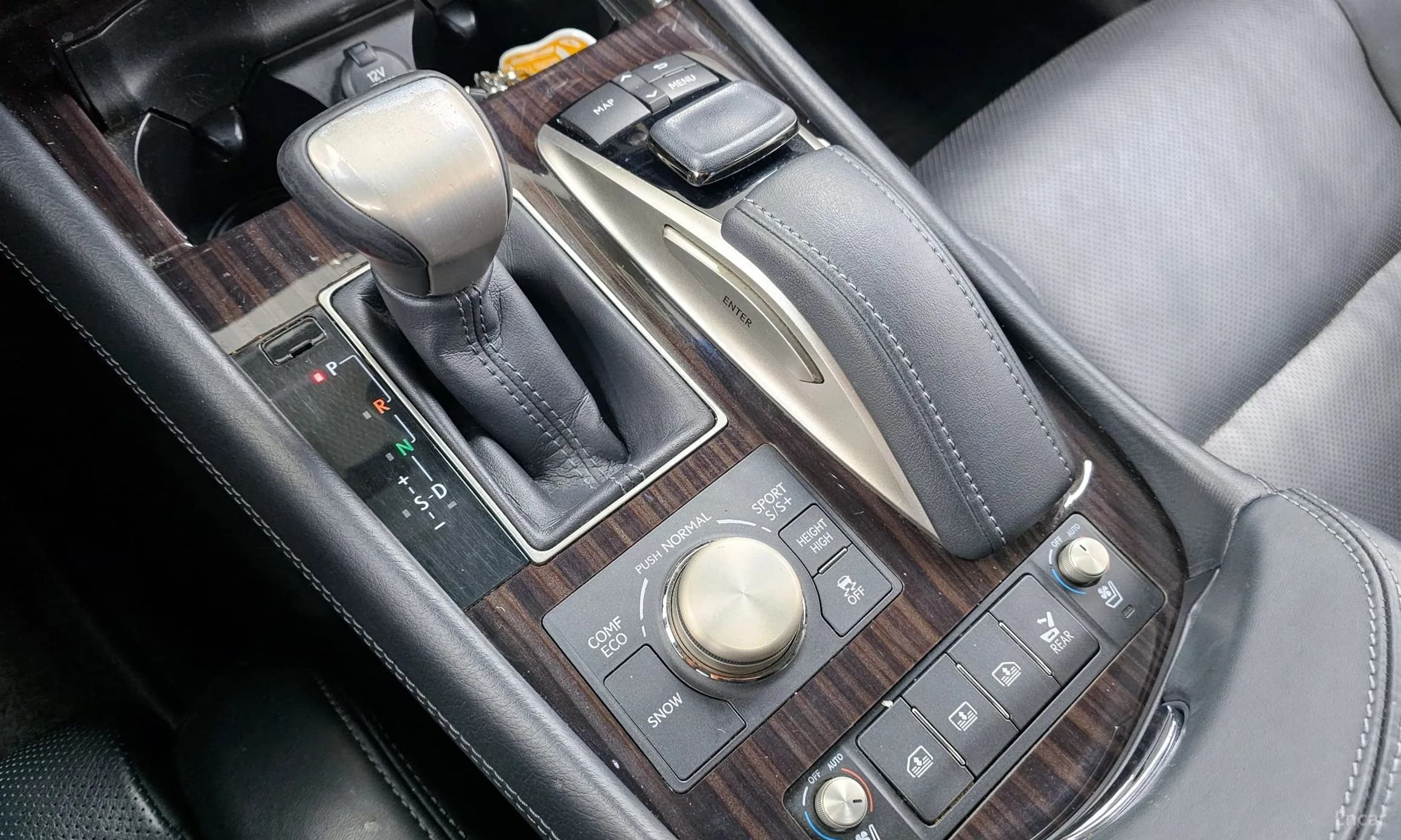 LS460