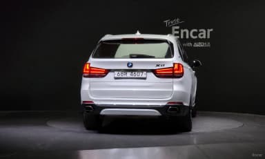 X5 (F15)