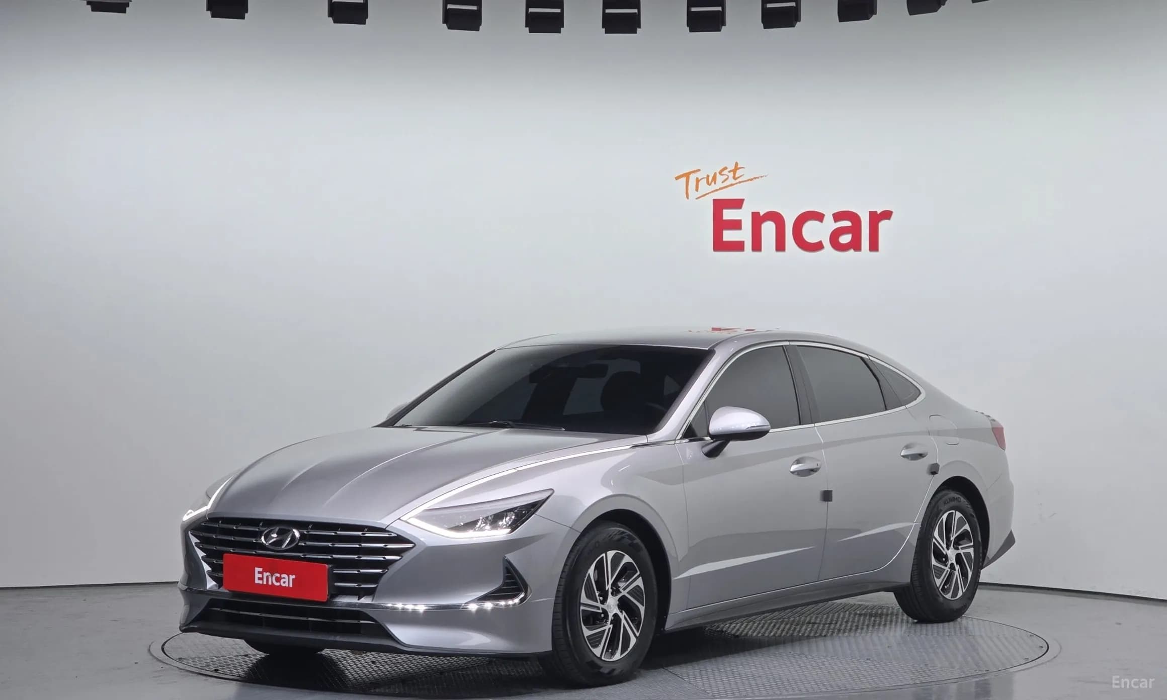 Sonata Hybrid (DN8)