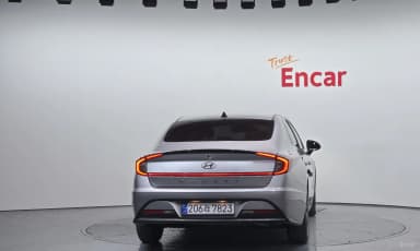 Sonata Hybrid (DN8)