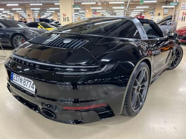 911 (992)