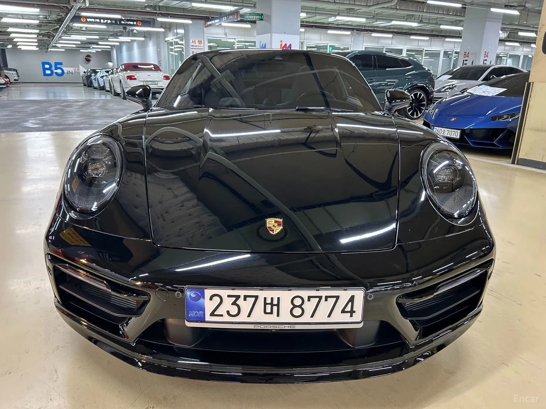 911 (992)