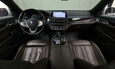 7 Series (G11)