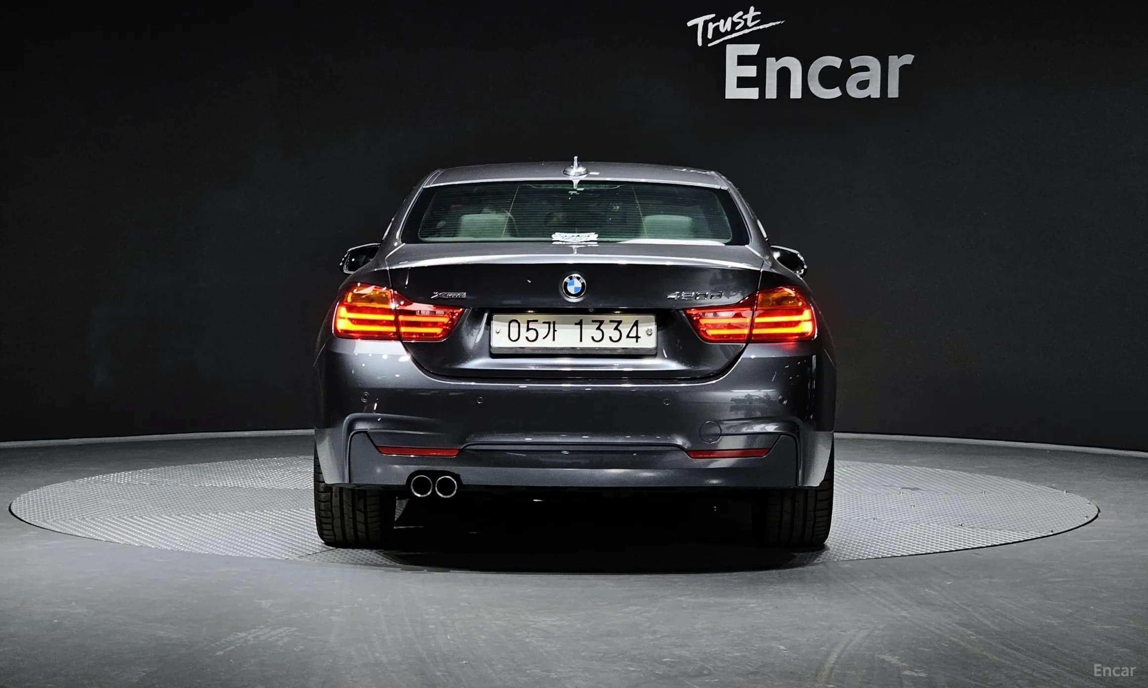 Series 4 (F32)