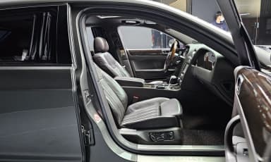 Flying Spur Gen 1