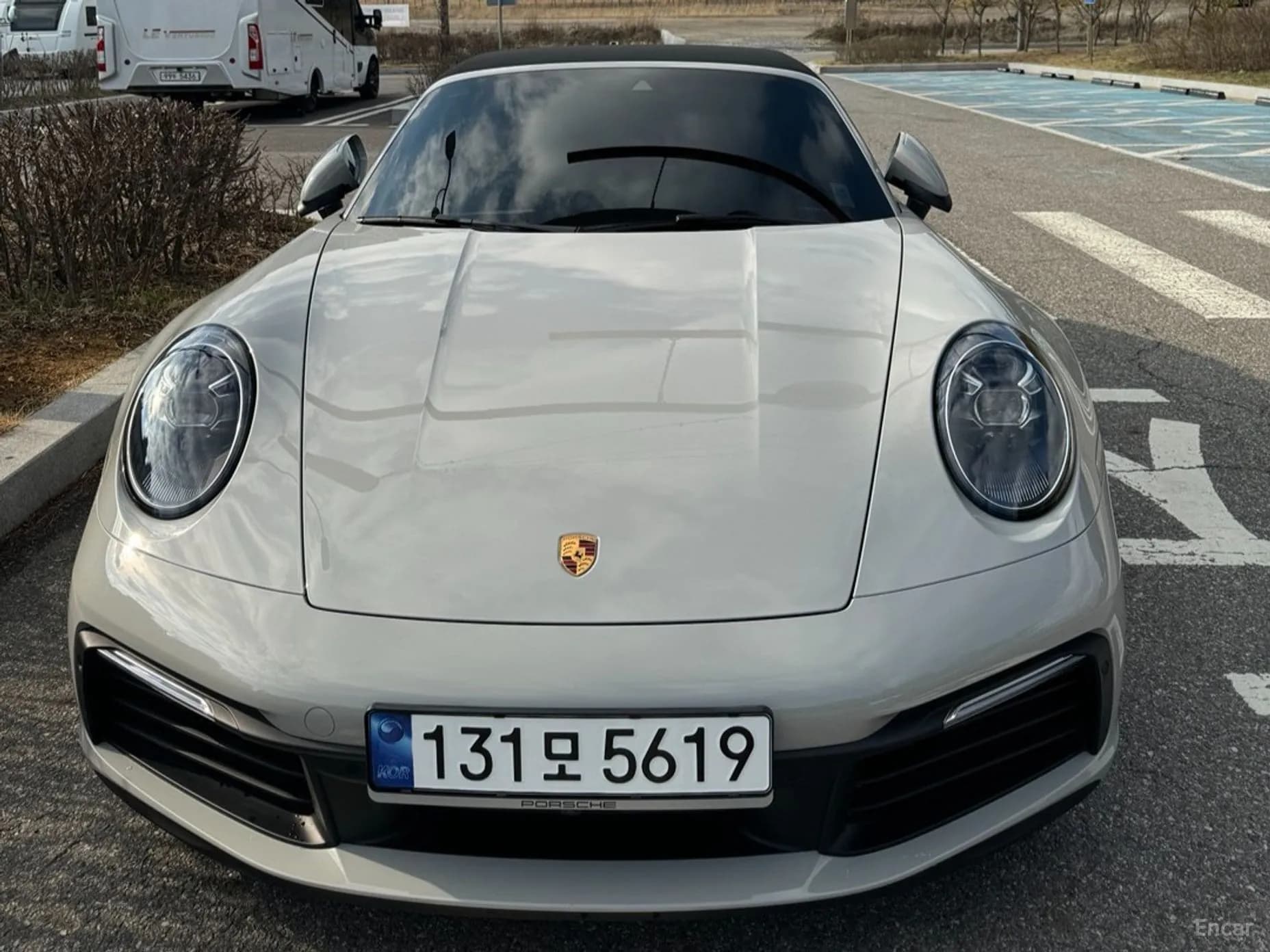 911 (992)