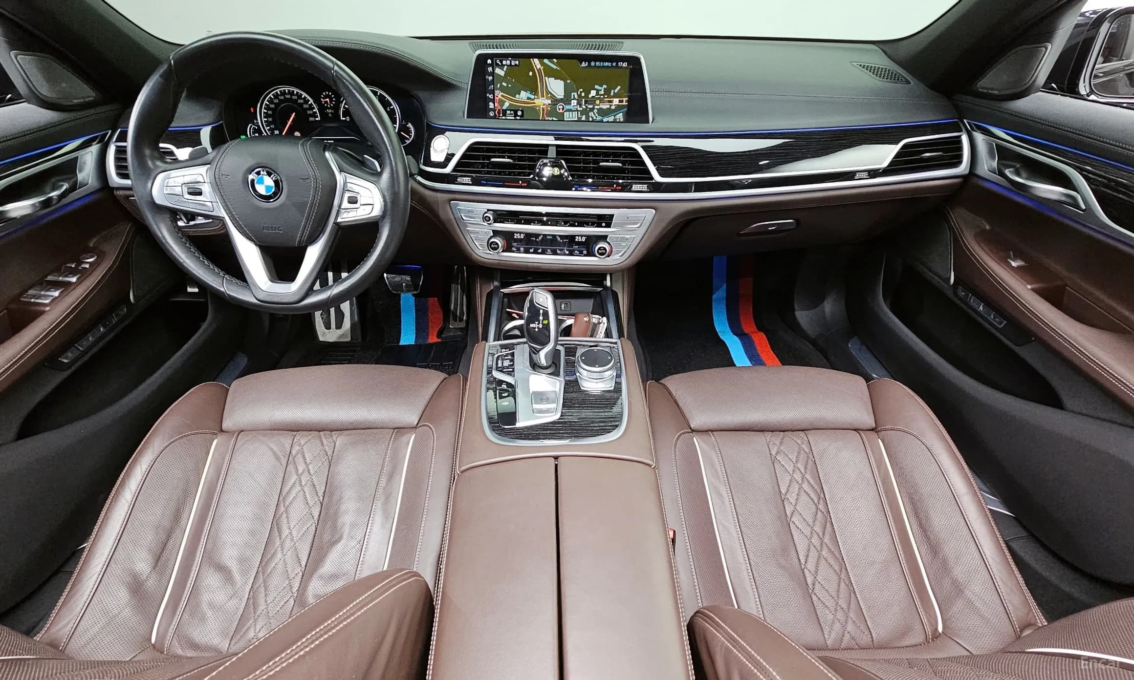 7 Series (G11)