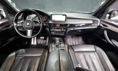 X5 (F15)