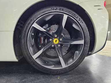SF90 Spyder