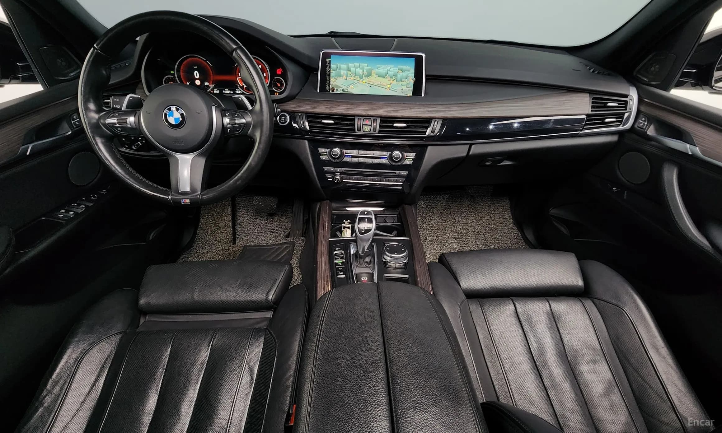 X5 (F15)