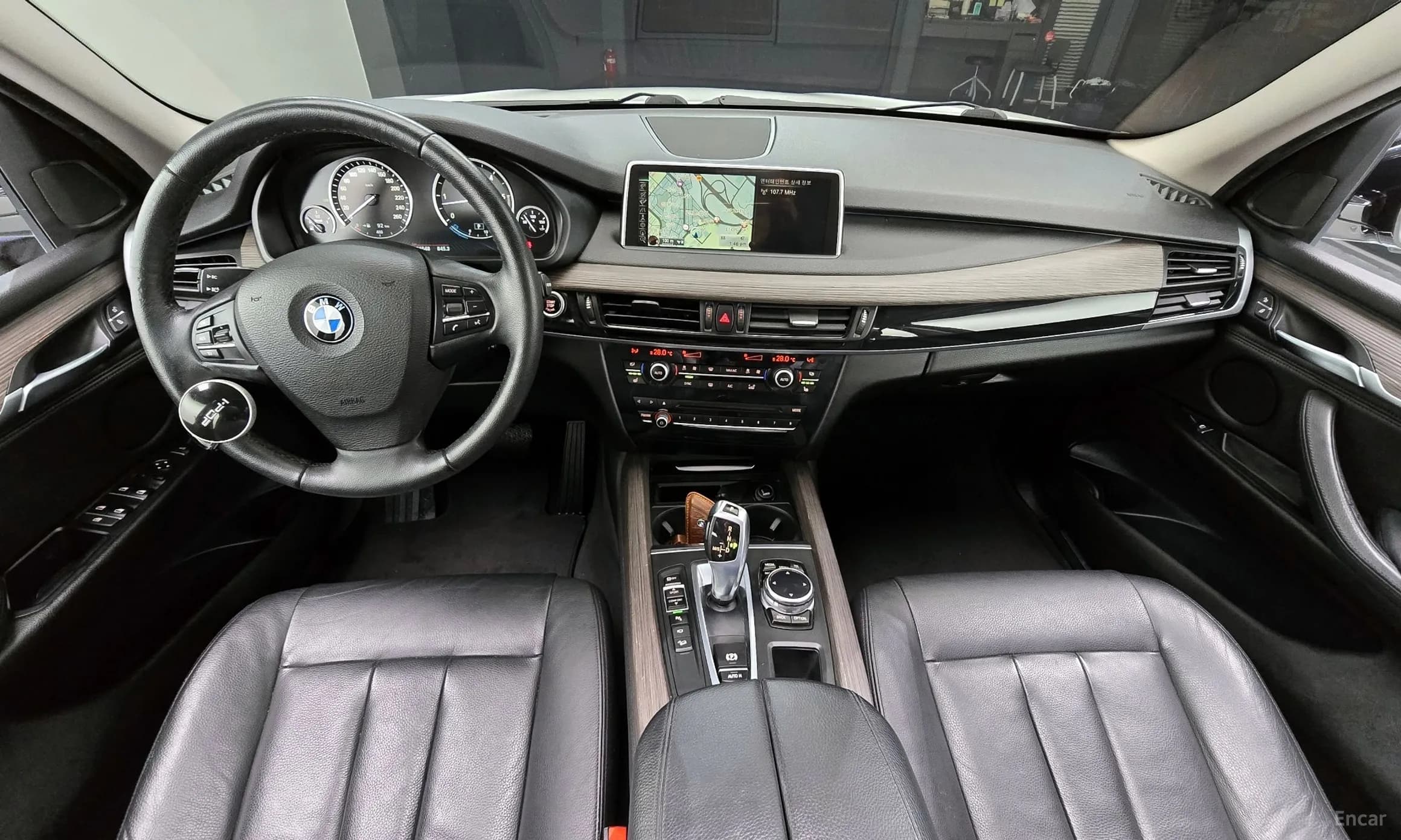 X5 (F15)