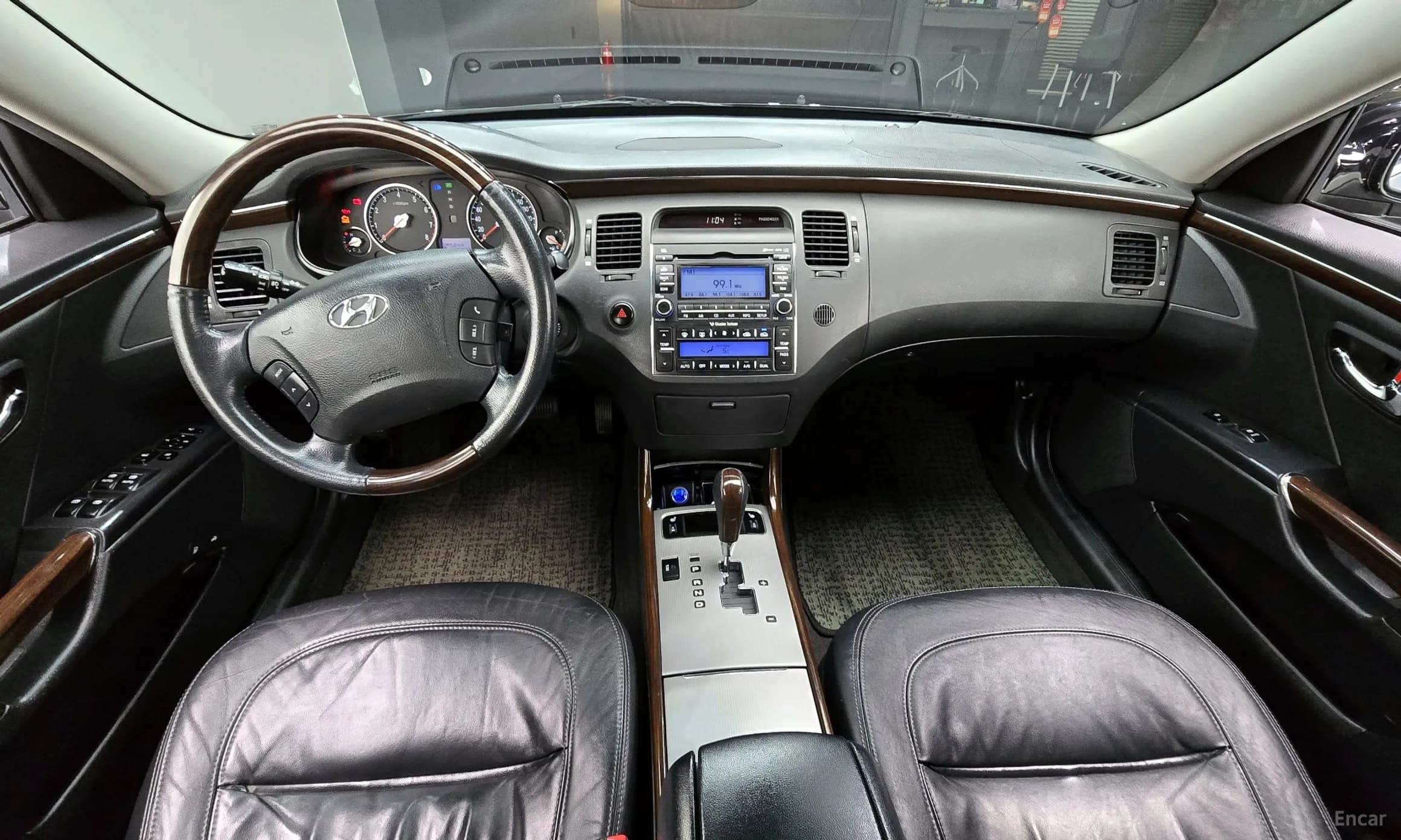 Grandeur New Luxury