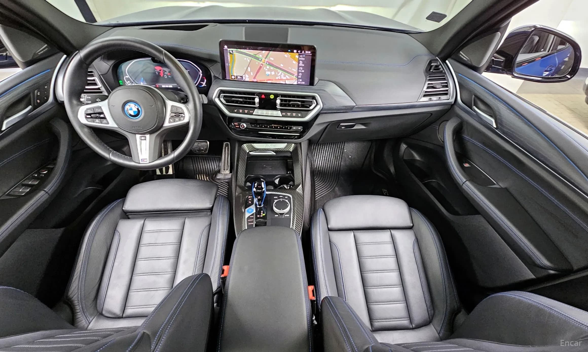 iX3